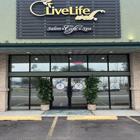 Live Life Well Salon/Cafe/Spa, coffee shop in Harlingen, TX